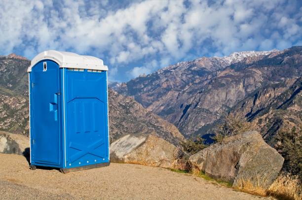 Porta potty delivery and setup in Point Lookout, NY
